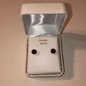 6mm 10K gold studs with garnet stones